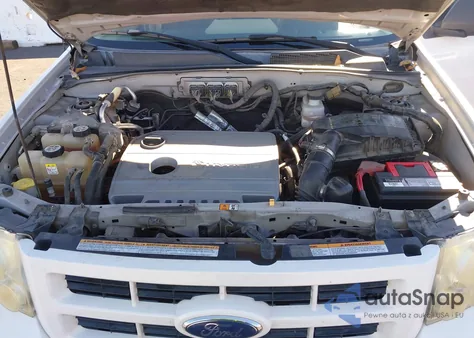 2009 Ford Escape Hybrid z USA, uszkodzony, nr VIN 1FMCU49329KB95747